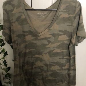 American eagle v neck tee camo